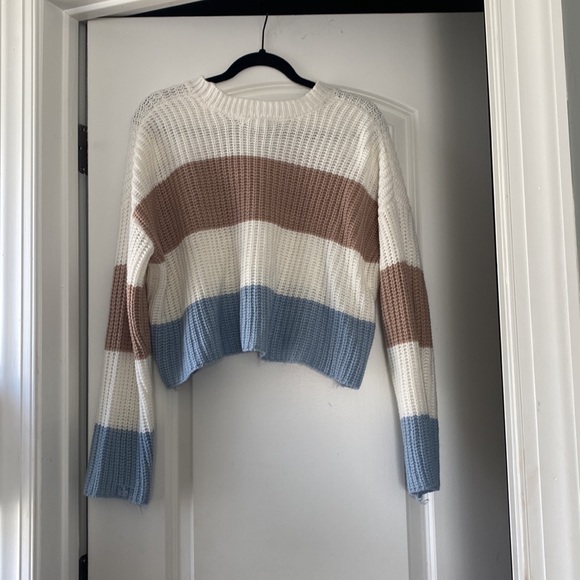 Sweater - Picture 5 of 5